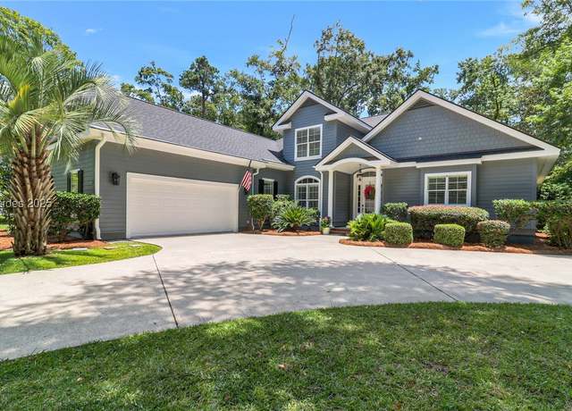 Property at 7 Greenwood Dr, Bluffton, SC 29910, 5 beds, 3.5 baths