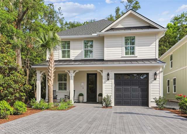 Property at 105 Cotter Pin Pl, Hilton Head Island, SC 29926, 4 beds, 3.5 baths