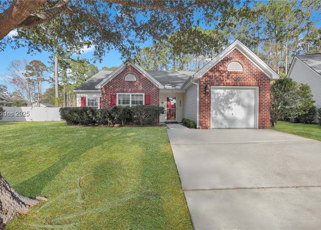 Property at 9 Boxtail Cres, Bluffton, SC 29910, 4 beds, 2 baths