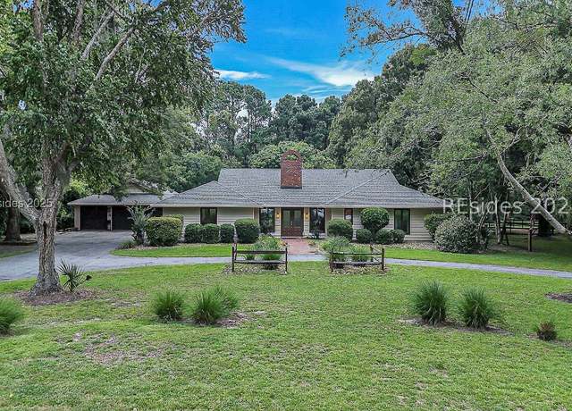 Property at 4 Fox Meadow Dr, Bluffton, SC 29910, 4 beds, 3 baths