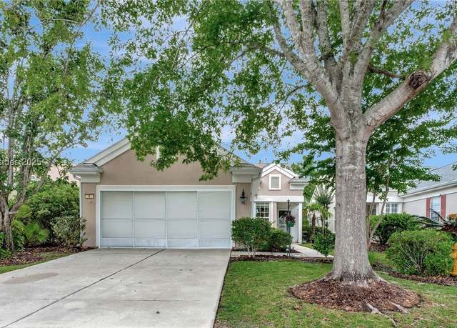 Property at 8 Biltmore Dr, Bluffton, SC 29909, 3 beds, 2 baths