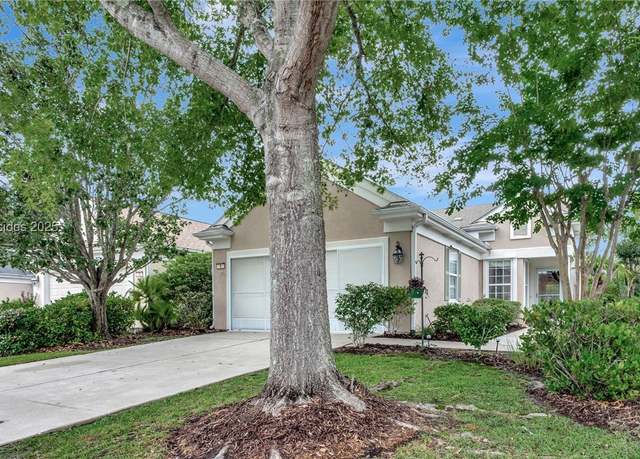 Property at 8 Biltmore Dr, Bluffton, SC 29909, 3 beds, 2 baths