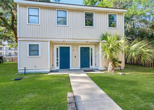Property at 2304 Pine Ct, Beaufort, SC 29902, 2 beds, 2.5 baths