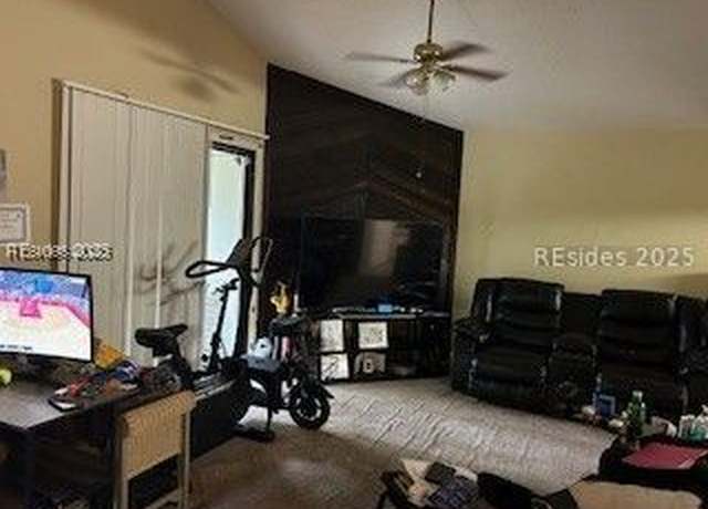 Property at 96 Mathews Dr #87, Hilton Head Island, SC 29926, 2 beds, 2 baths