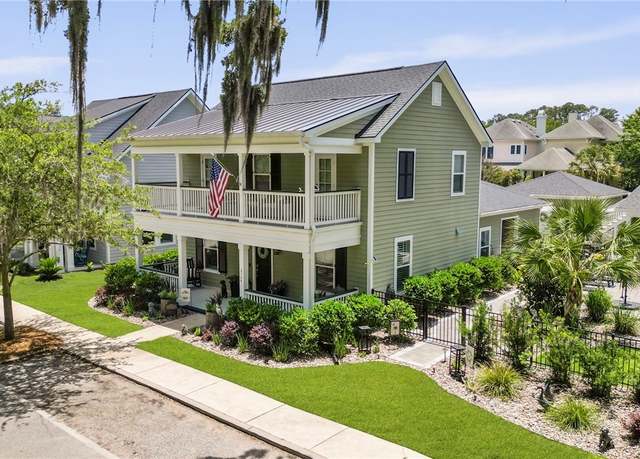 Property at 2724 Bluestem Dr, Beaufort, SC 29902, 5 beds, 3.5 baths