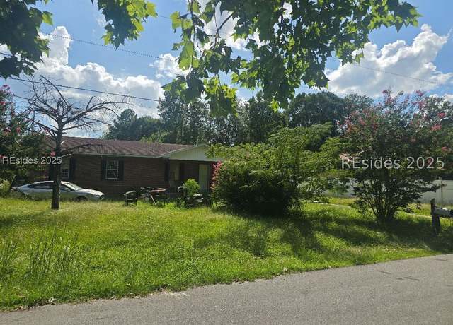 Property at 110 Nix St, Hampton, SC 29924, 5 beds, 2 baths