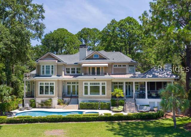 Property at 3 Gull Point Rd, Hilton Head Island, SC 29928, 5 beds, 5.5 baths