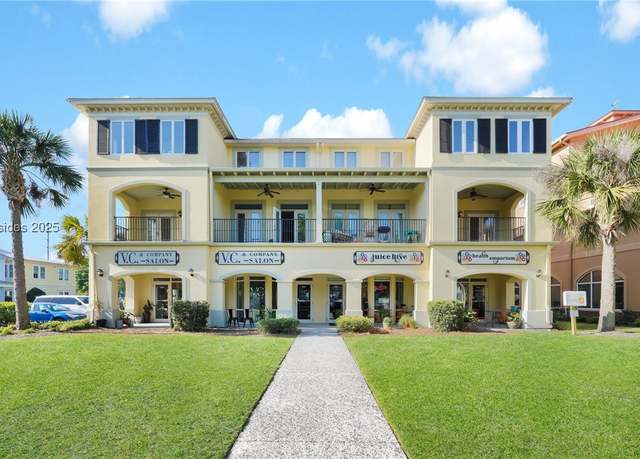 Property at 14 Johnston Way Unit H, Bluffton, SC 29910, 2 beds, 2.5 baths