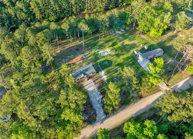 Property at 83 Bailey Cir, Seabrook, SC 29940, 3 beds, 2 baths