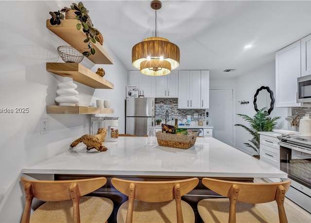 Property at 21 Lagoon Rd Unit A3C, Hilton Head Island, SC 29928, 2 beds, 1 bath