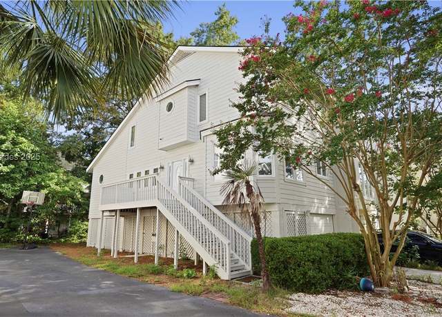 Property at 16 Jib Sail Ct, Hilton Head Island, SC 29928, 3 beds, 3.5 baths