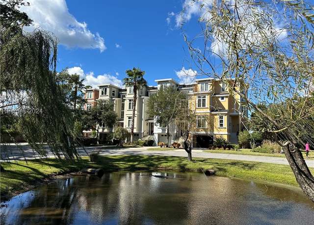 Property at 30 Fuller Pointe Dr, Hilton Head Island, SC 29926
