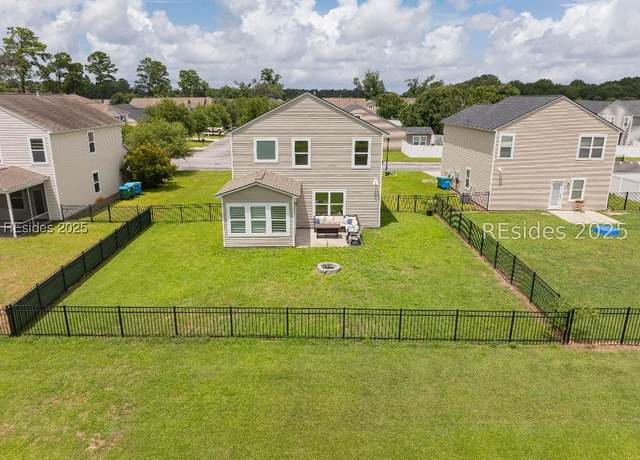 Property at 9 Seneca Way, Beaufort, SC 29906, 3 beds, 2.5 baths