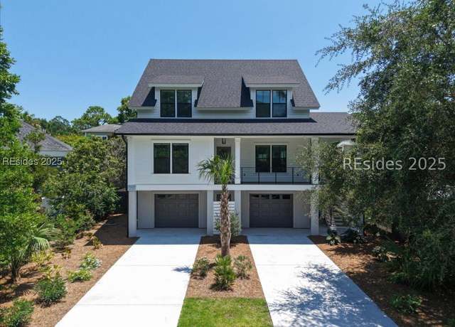Property at 8 Moonshell Rd, Hilton Head Island, SC 29928, 4 beds, 4.5 baths