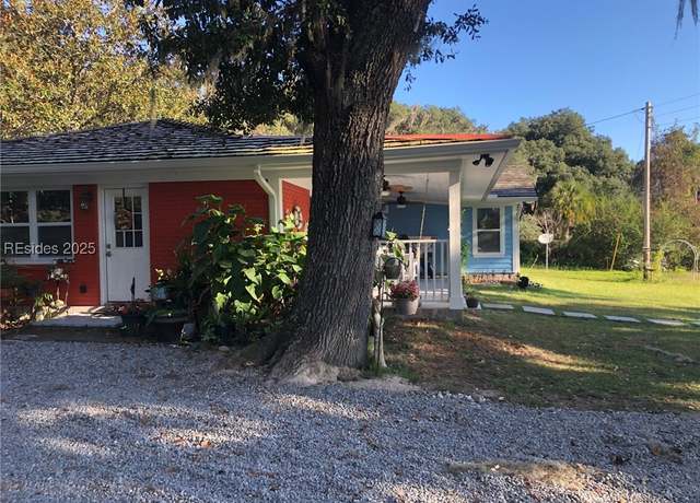 Property at 7776 Lowcountry Dr, Ridgeland, SC 29936, 3 beds, 2 baths