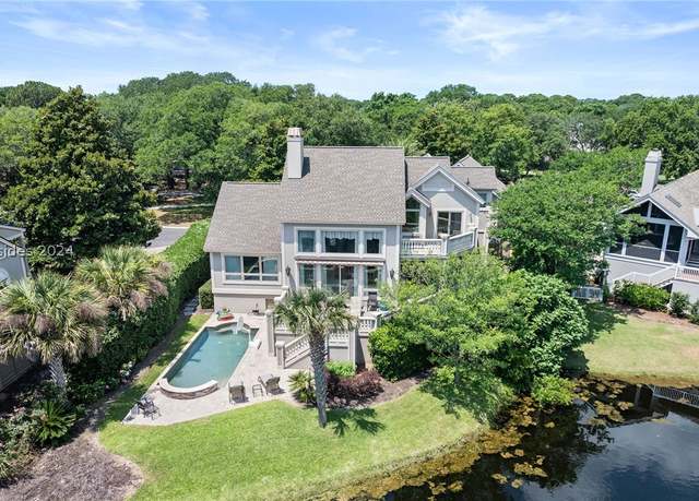 Property at 9 Salt Spray Ln, Hilton Head Island, SC 29928, 4 beds, 4.5 baths