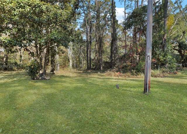 Property at 49 Roseida Road Ext, Beaufort, SC 29906