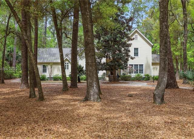 Property at 6 Outer Banks Way, Daufuskie Island, SC 29915, 4 beds, 4.5 baths
