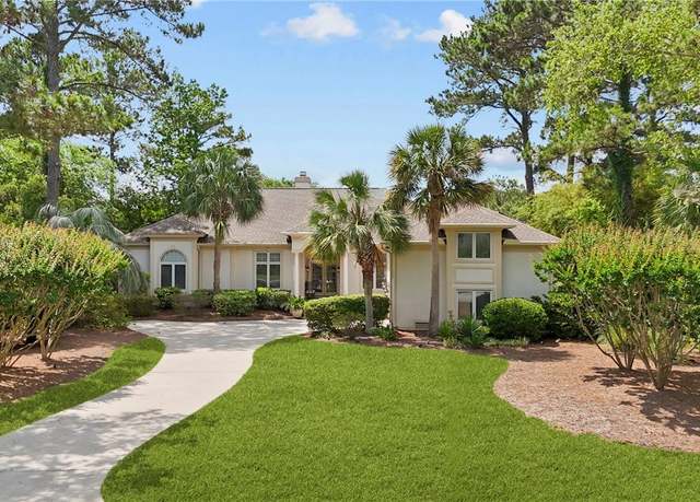 Property at 283 Seabrook Dr, Hilton Head Island, SC 29926, 4 beds, 3.5 baths