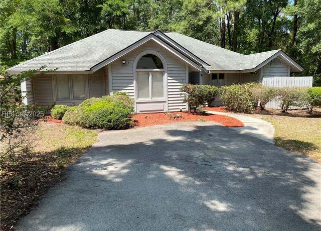 Property at 7 Stillwater Ct, Hilton Head Island, SC 29926, 3 beds, 2 baths