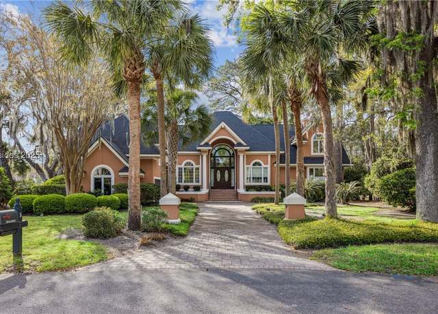 Property at 15 Spring Hill Ct, Bluffton, SC 29910, 5 beds, 5 baths