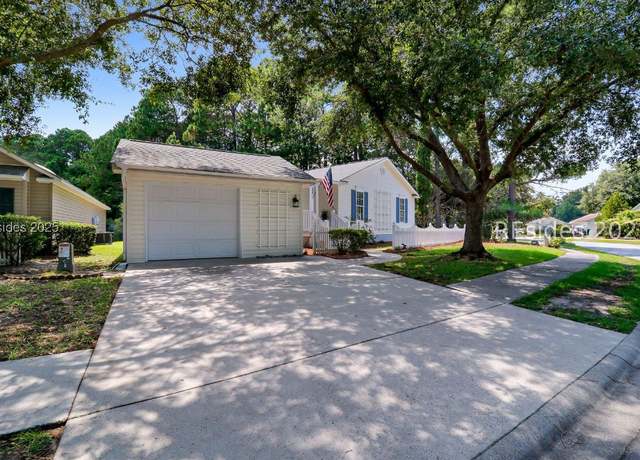Property at 25 Sawmill Forest Dr, Bluffton, SC 29910, 3 beds, 2 baths