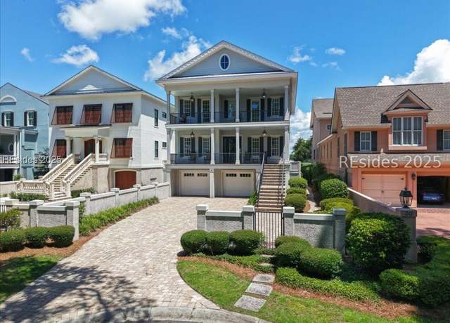 Property at 32 Wexford On The Grn, Hilton Head Island, SC 29928, 4 beds, 4.5 baths