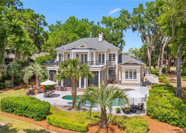 Property at 124 Inverness Dr, Bluffton, SC 29910, 5 beds, 5.5 baths