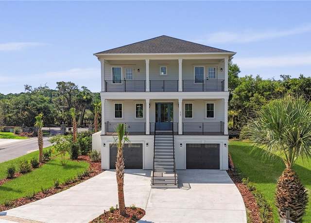 Property at 15 Shear Water Dr, Hilton Head Island, SC 29926, 3 beds, 3.5 baths