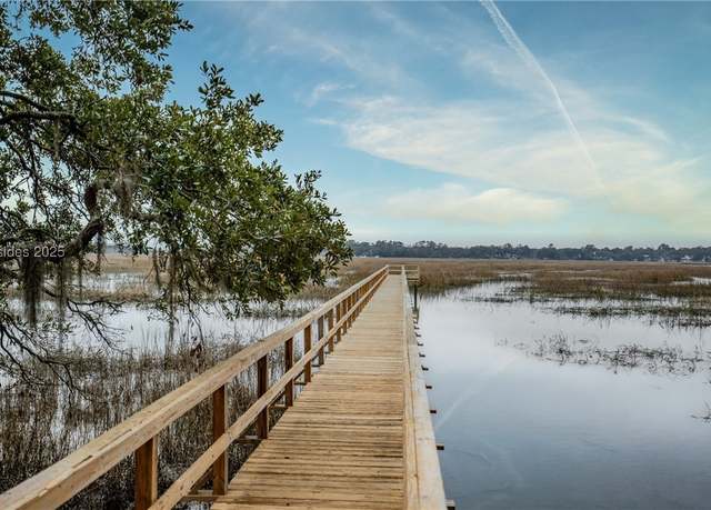 Property at 1808 Lenora Dr, Port Royal, SC 29935, 5 beds, 4.5 baths