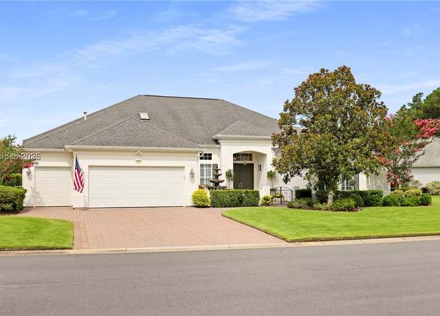 Property at 102 Lake Somerset Cir, Bluffton, SC 29909, 3 beds, 2.5 baths