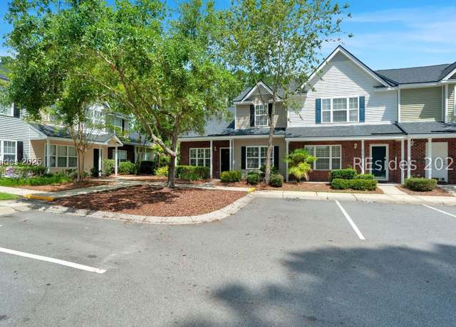 Property at 270 West Sq, Bluffton, SC 29910, 3 beds, 2.5 baths