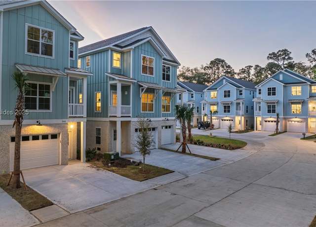 Property at 220 Olive Shell Ct #35, Hilton Head Island, SC 29926, 4 beds, 3.5 baths