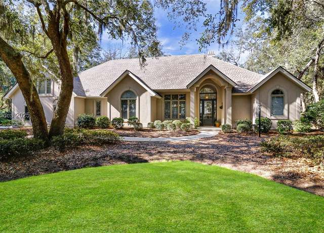 Property at 3 Fort Walker Dr, Hilton Head Island, SC 29928, 4 beds, 3.5 baths