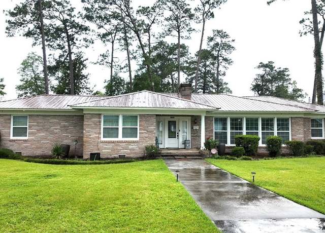 Property at 900 3rd St W, Hampton, SC 29924, 3 beds, 2 baths