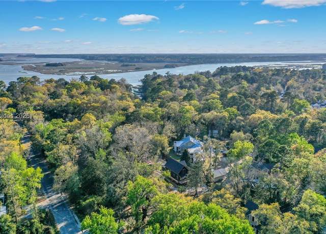Property at 15 Meriwether Ct, Bluffton, SC 29910