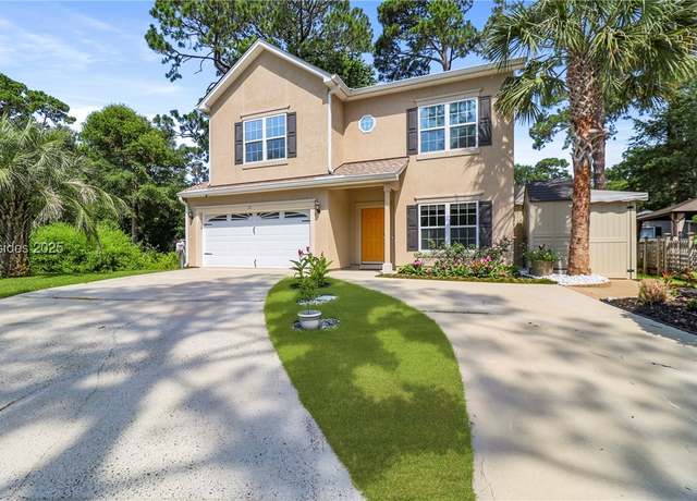 Property at 15 Hanahan Ln, Hilton Head Island, SC 29926, 4 beds, 2.5 baths