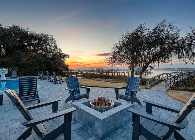 Property at 25 N Calibogue Cay Rd, Hilton Head Island, SC 29928, 6 beds, 5.5 baths