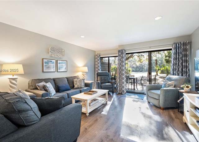 Property at 113 Shipyard Dr #163, Hilton Head Island, SC 29928, 2 beds, 2.5 baths