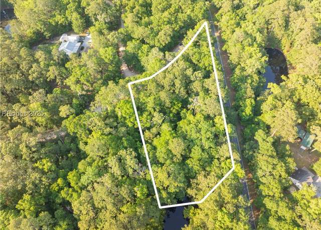 Property at 67 Marsh Hawk Dr, Beaufort, SC 29907