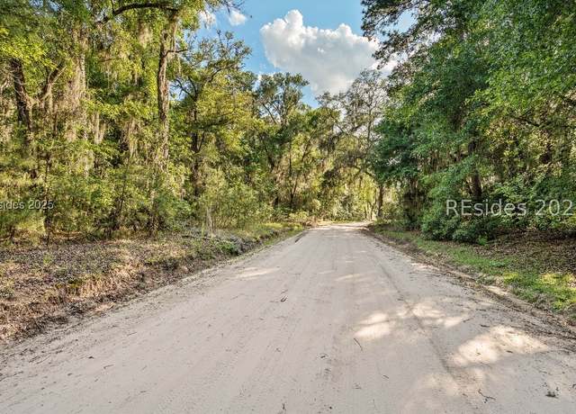 Property at 67 Marsh Hawk Dr, Beaufort, SC 29907
