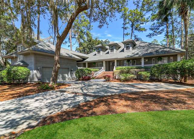 Property at 4 Honey Hill Ct, Hilton Head Island, SC 29928, 4 beds, 3.5 baths