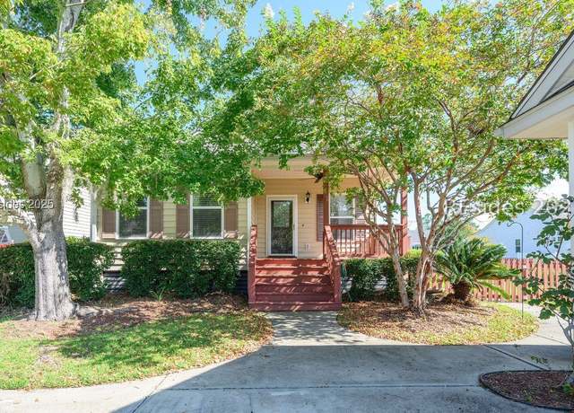 Property at 21 Bradford Ct, Beaufort, SC 29902, 3 beds, 2 baths