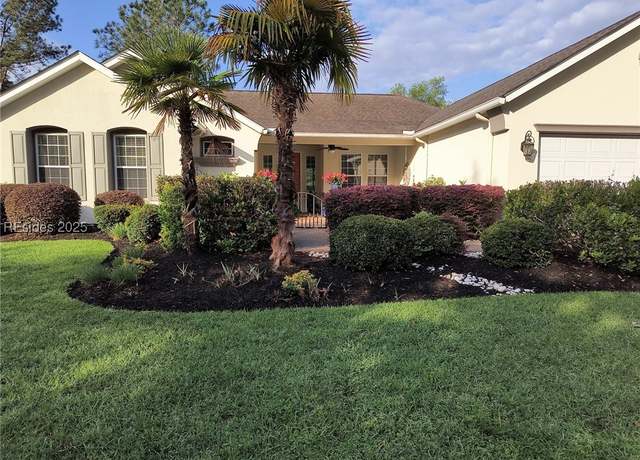 Property at 214 Hampton Cir, Bluffton, SC 29909, 3 beds, 2 baths