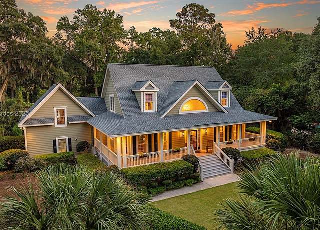Property at 4 Narragansett Ln, Hilton Head Island, SC 29928, 4 beds, 3.5 baths