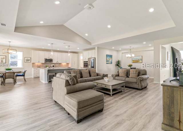 Property at 595 Margaritaville Ave S, Hardeeville, SC 29927, 3 beds, 3 baths