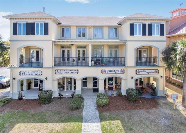 Property at 14 Johnston Way Unit G, Bluffton, SC 29910, 2 beds, 2.5 baths