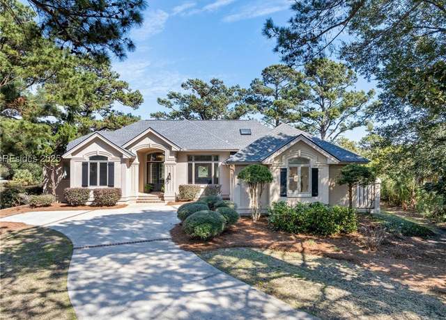 Property at 11 Catalina Ct, Hilton Head Island, SC 29926, 4 beds, 2.5 baths
