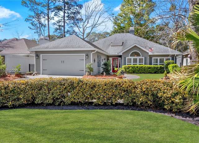 Property at 18 Coventry Ct, Bluffton, SC 29910, 3 beds, 2 baths