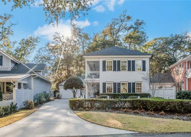 Property at 12 Harbour Passage Patio, Hilton Head Island, SC 29926, 3 beds, 2.5 baths